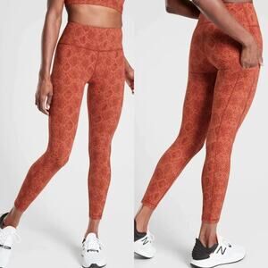 Athleta Ultimate Stash Pocket Snake Print 7/8 Tight Size XS